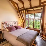 بيت ضيافة Manoir De La Groye *