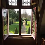 Manoir De La Groye * Saint-Saturnin-sur-Loire